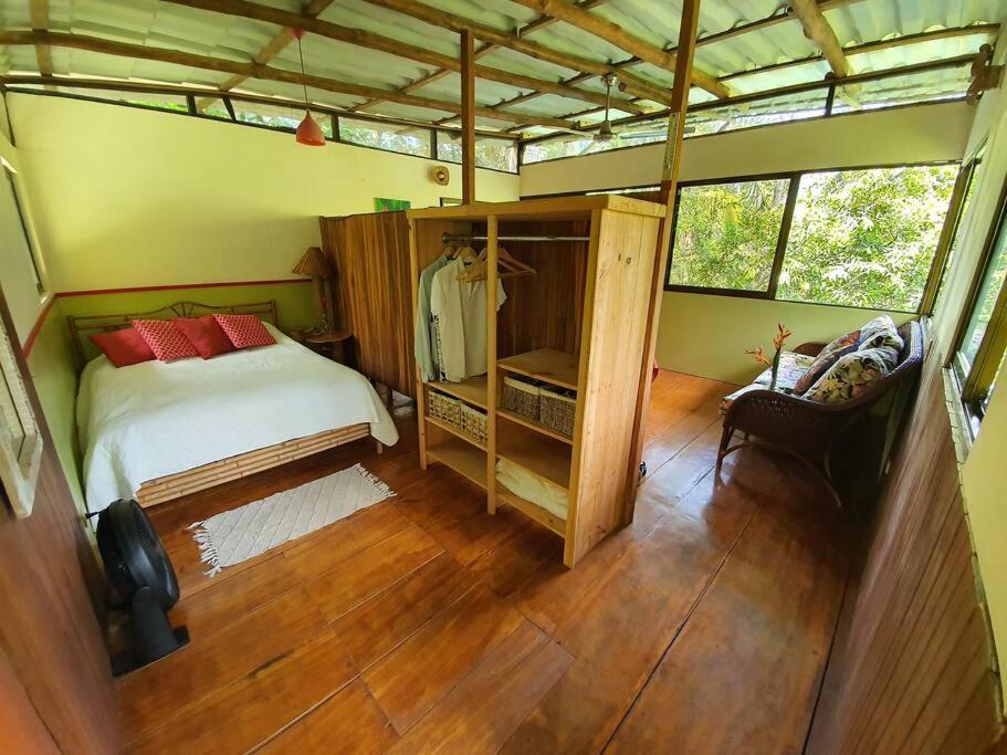 Gan Eden - Walking Distance From River *