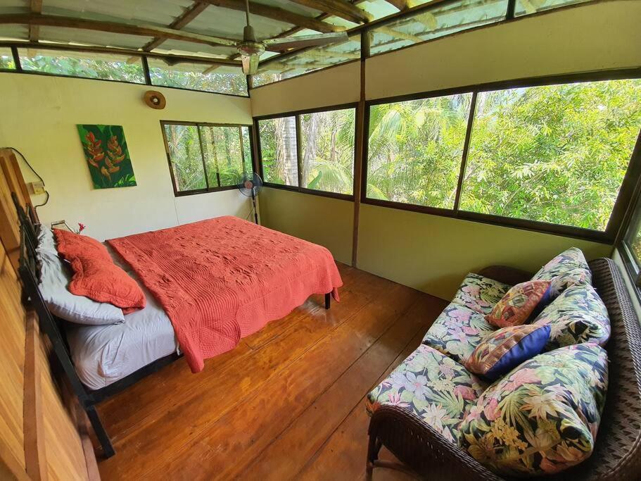 Gan Eden - Walking Distance From River * Portalon